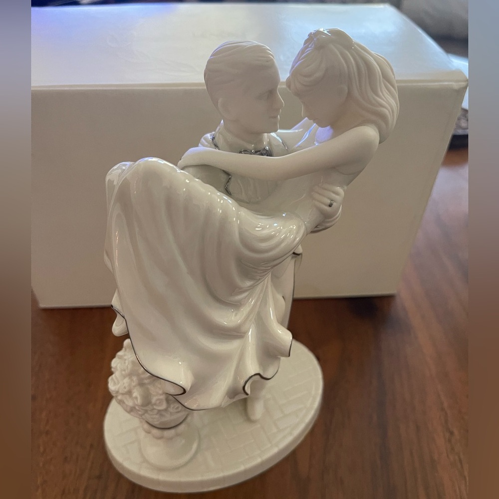 Lenox Swept Away cake topper or for decorative purposes and with original box